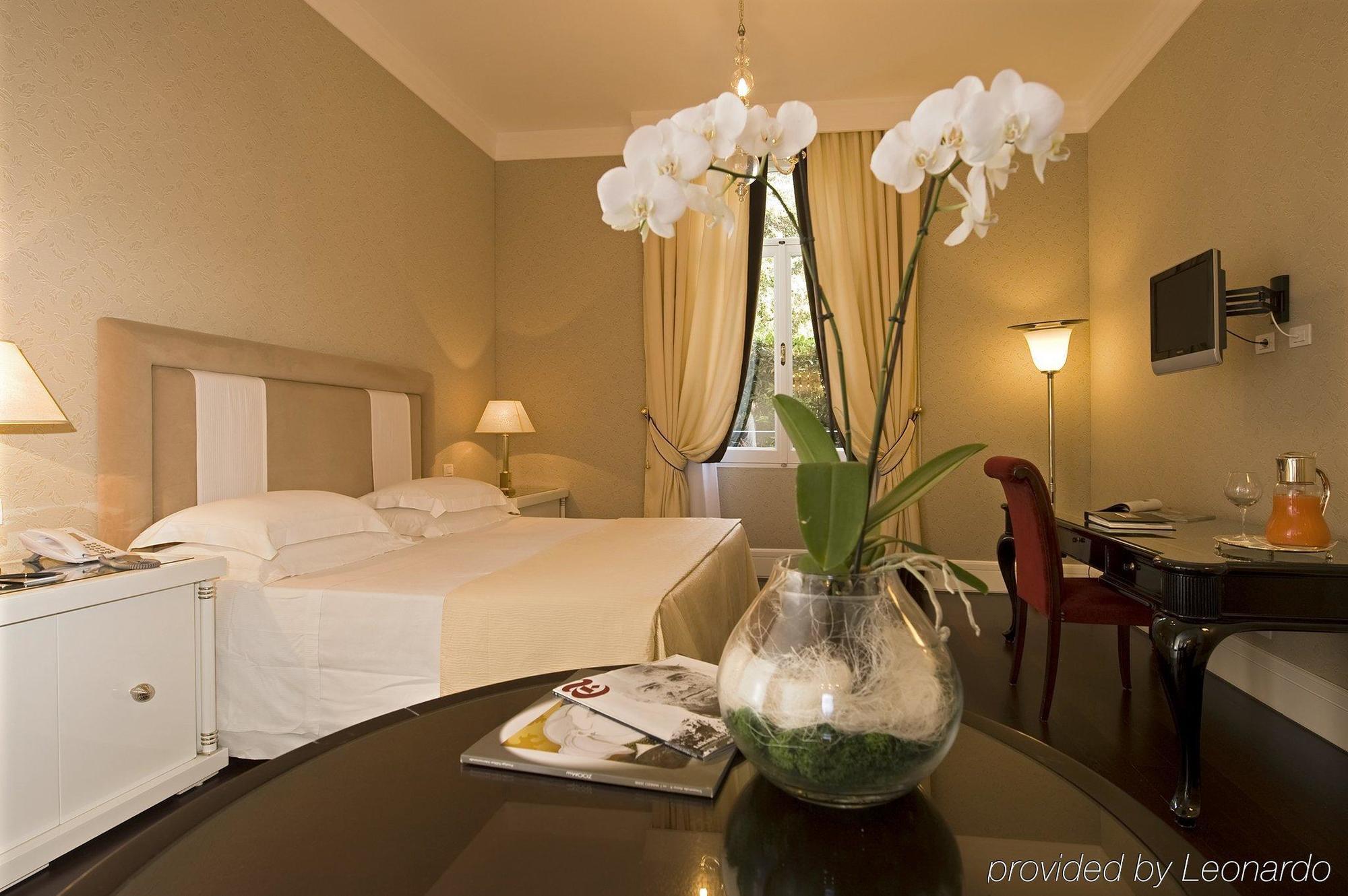 Hotel Regency - Small Luxury Hotels Of The World Firenze Værelse billede